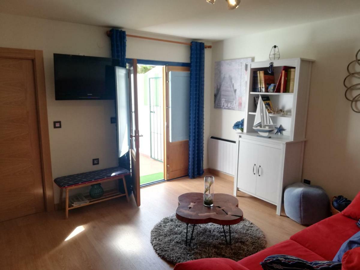 Apartamento La Muralla De 利亚内斯 外观 照片