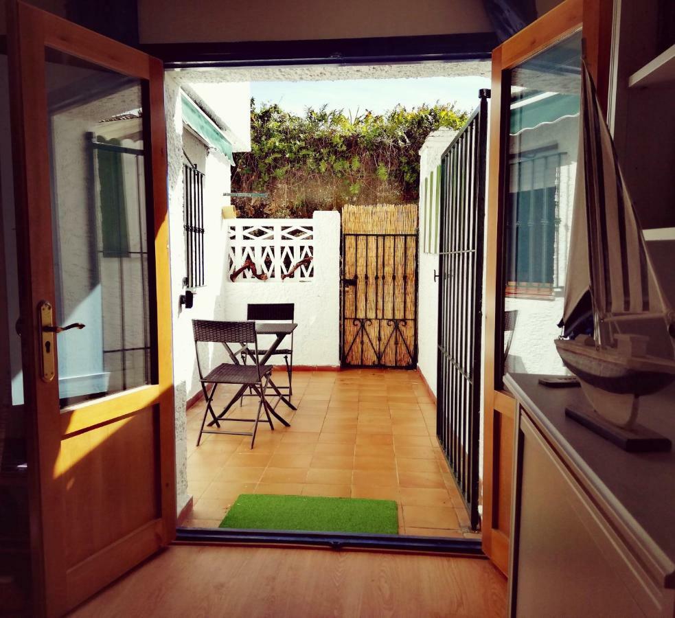 Apartamento La Muralla De 利亚内斯 外观 照片